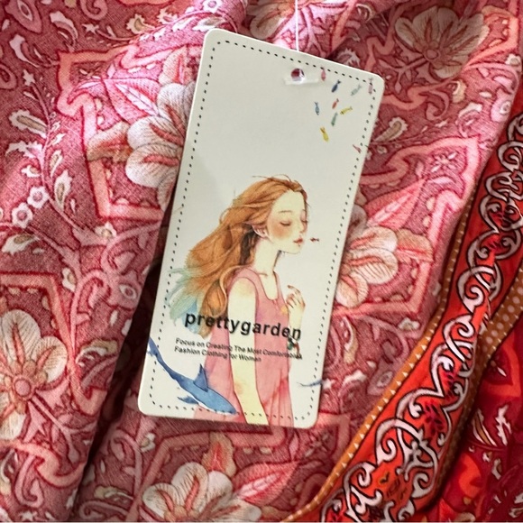 Chic Red Patterned Wraparound Maxi Dress - Picture 5 of 6